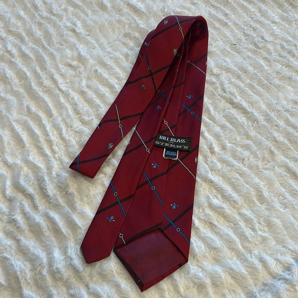 Vintage Bill Blass equestrian maroon navy Silk poly Tie with horse boot rope - Picture 7 of 8